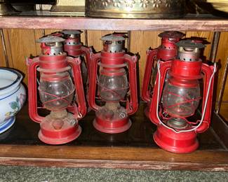 Multiple oil lanterns