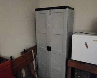 Rubbermaid Storage Cabinet