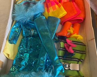 Jamie’s vintage  clothing outfits 
