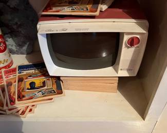 Show and tell TV w records toy