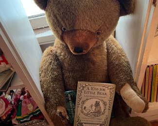 Large jointed Bear.  One paw gone 