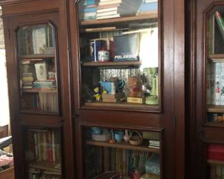 Wonderful Victorian 3 section glass front display / bookcase