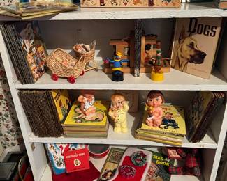 The tiny golden library 