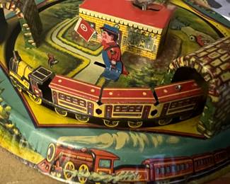 Honey moon express tin wind up toy in box (1930’s ). Works