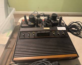Atari 2600 w/ 4 Controllers & 2 Paddles