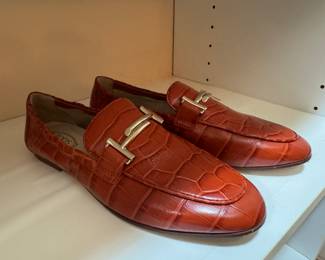 Women's Tod's Double T Croco Print Loafers in Orange Leather Size 37-1/2