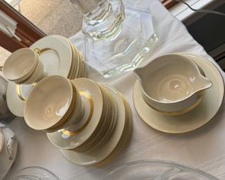 Haviland "Embassy" Porcelain China (26pc)