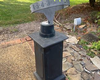 Outdoor Shadow Number Display Sundial