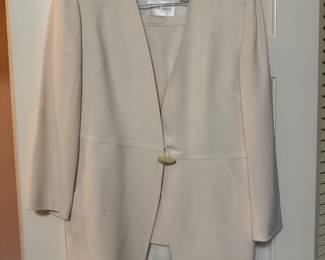 Women's Dana Buchman Cream Blazer & Skirt Size 8