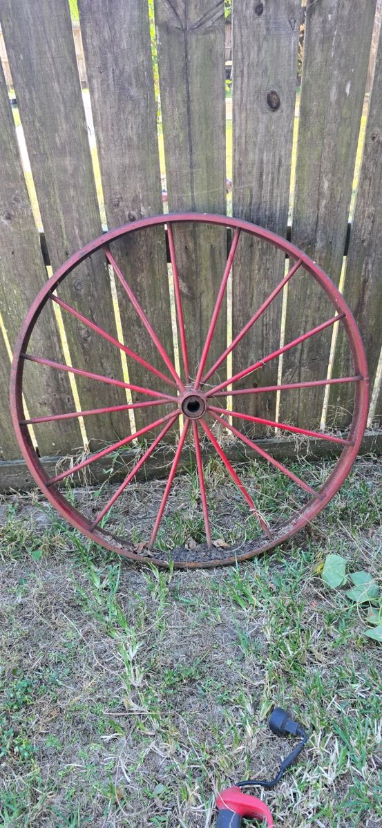 Here we go! House and Garage Packed! Antique Wagon Wheels - We have 6 36"D