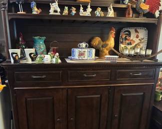 Farmhouse Cupboard - Chicken Decor