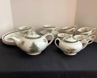 Cuthbertson Christmas dishes