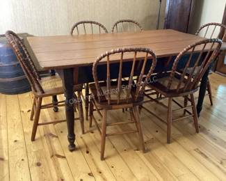 Table & chairs