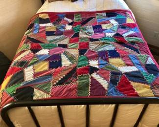 Crazy quilt