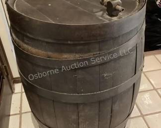 Wine barrel