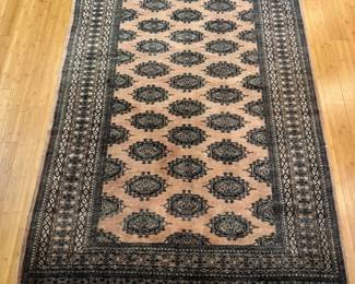 4 HandwovenWoolAreaRugPinkBlackGeometricPattern