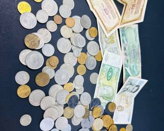 62 ForeignCurrencyLot2MixedCoinsBanknotesItalyMore