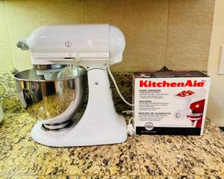 6 KitchenAidArtisanStandMixerwFoodGrinderAttachment