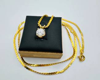 19 18KGoldChainNecklacewClearSolitairePendant91g