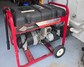 Starts right up in good working condition 