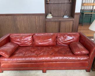 Leather tufted sofa from the Merchandise mart in Chicago.  1977 piece. Presale $250