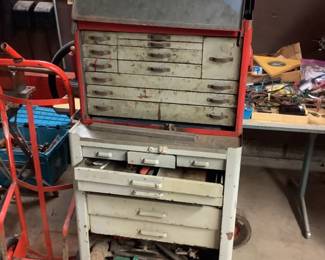 Double decker tool cabinet