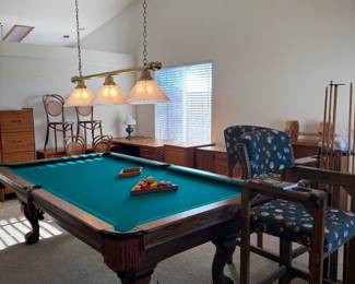 This Pool Table is INSANE! The Antique Claw Feet like what - mint conition!