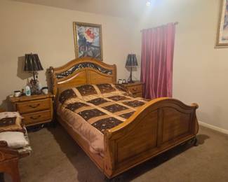 Master BR Set
Queen Bed