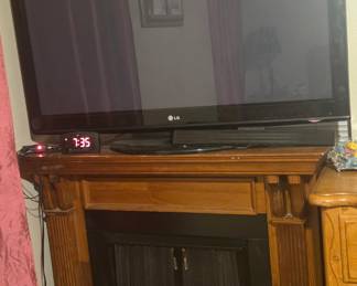 Tv
Electric Fireplace