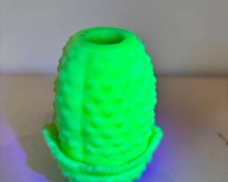Fenton Uranium Glass Fairy Lamp