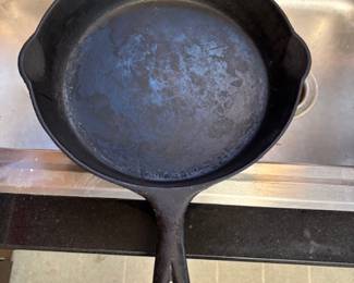 Griswold No. 8 Cast Iron Skillet
