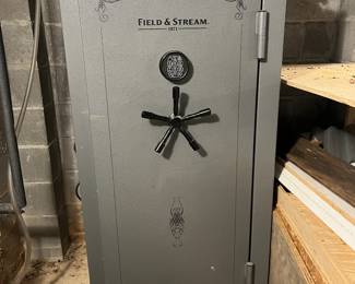 FIELD AND STREAM GUN SAFE