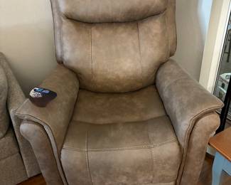 Electric Recliner, massage and heat