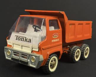 Vintage Orange Tonka Hydraulic Dump Truck