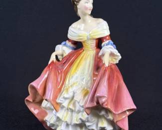 Royal Doulton Figurine 2229 Southern Belle