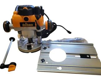 TRITON MOF001 Precision Plunge Router