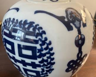 R112 9” tall blue and white porcelain ginger jar $20