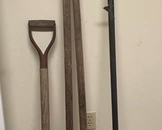 N149 Set of 3 yard tools $8