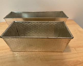 N141 set of 2 baking pans $3