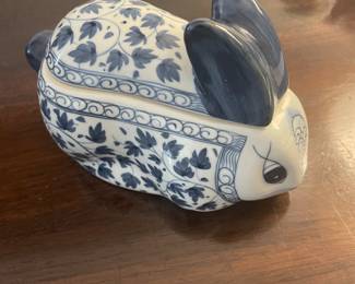R117. 6” blue and white porcelain rabbit figurine hand painted in Thailand $12