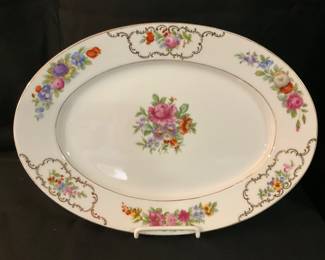 K-249. Tirschenreuth “Ese” Pattern oval serving platter; 15” $25