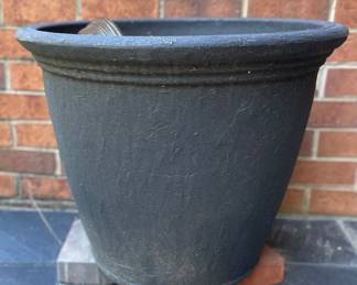 P172. 25”x20” plastic planter $6