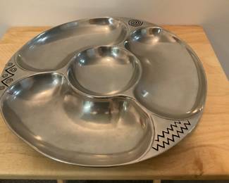 N138 Chip and dip serving dish $5