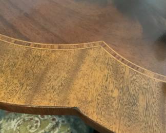A99. Close up of banded inlay