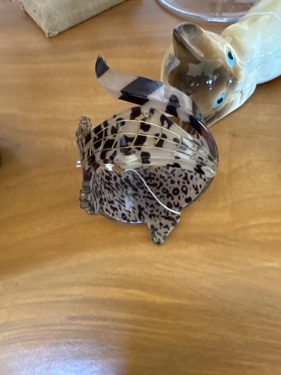 LUCITE BRACELET GECKO