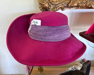 HOT PINK FELT HAT