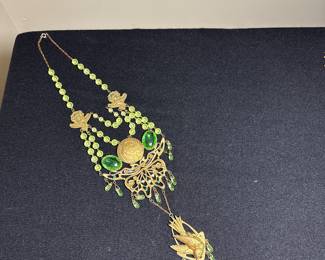 ANTIQUE (1920'S URANIUM GLASS  CZECH NECKLACE WITH BIRD.  BIRDS  REPRESENT SPIRITUALITY, DIVINITY, COURAGE, AND RENEWED LIFE.