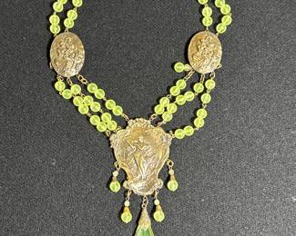 CZECHOSLOVAKIAN NECKLACE  URANIUM GLASS
