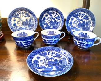 Blue Willow plates cups