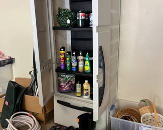 Rubbermaid Storage Cabinet